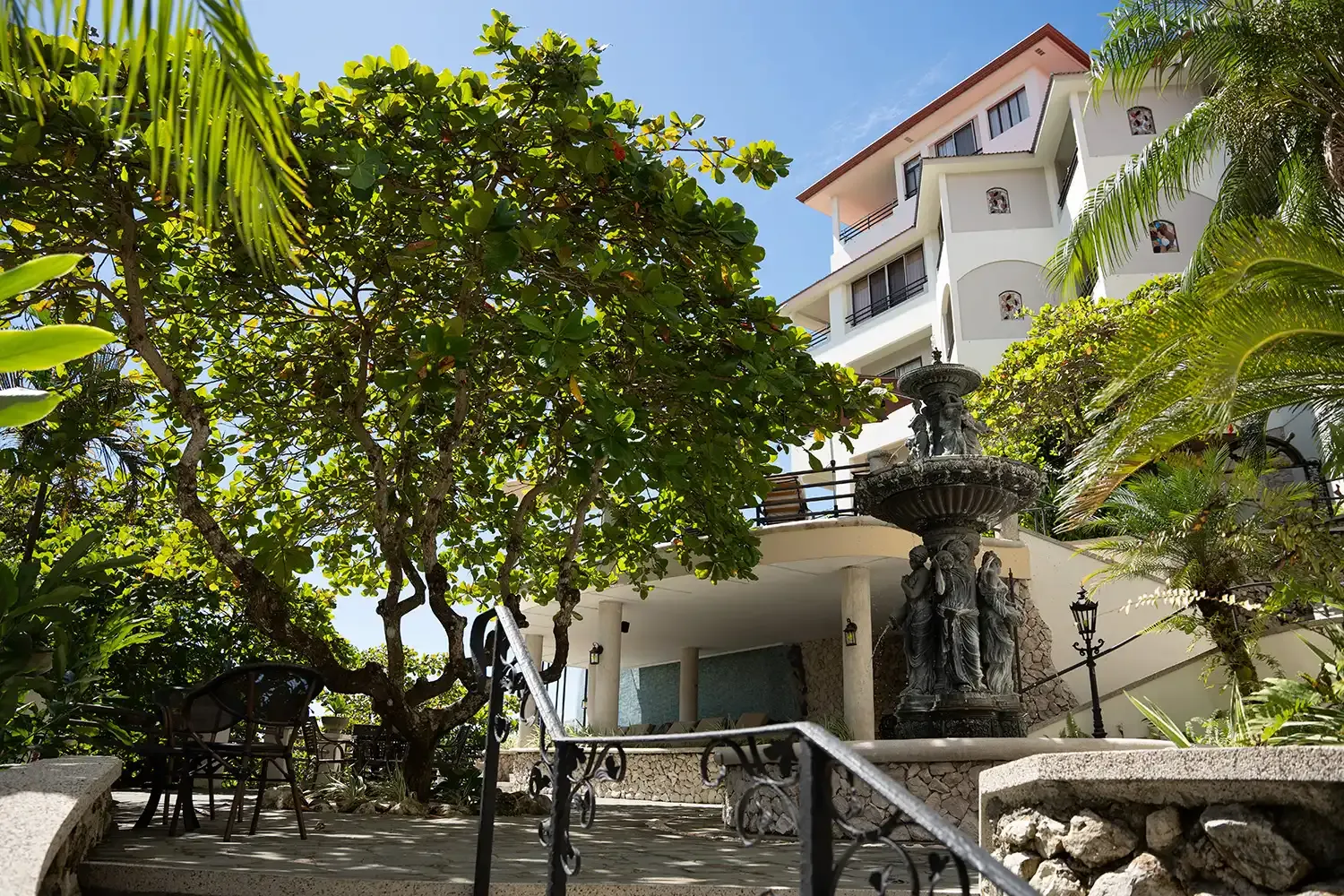 jardín tropical en Parador Nature Resort, Manuel Antonio