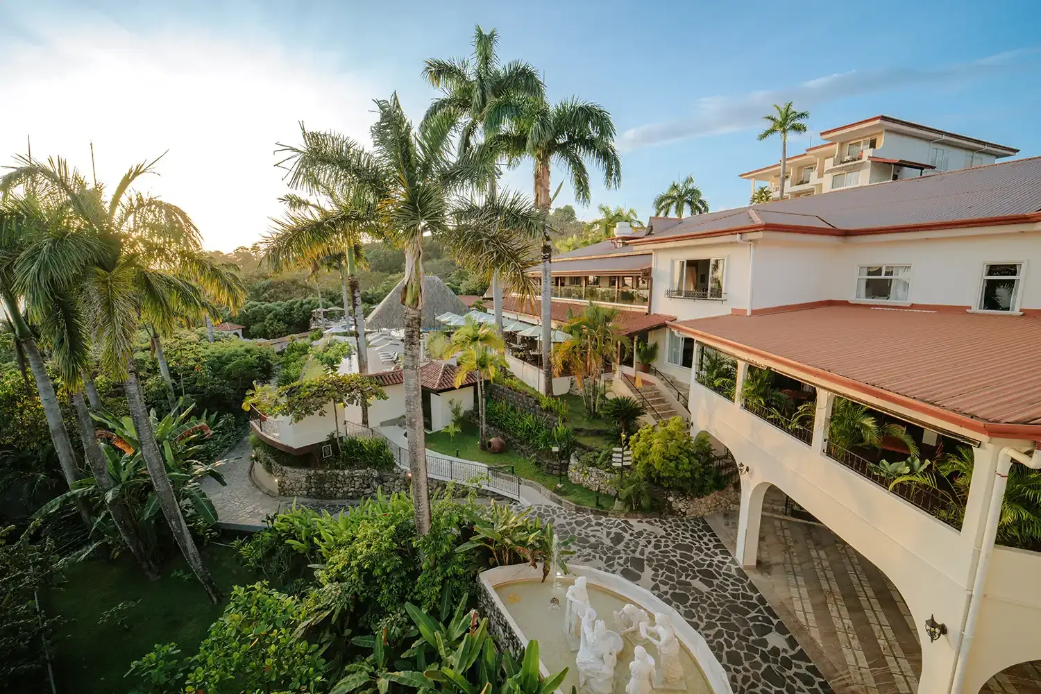 jardín tropical en Parador Nature Resort, Manuel Antonio