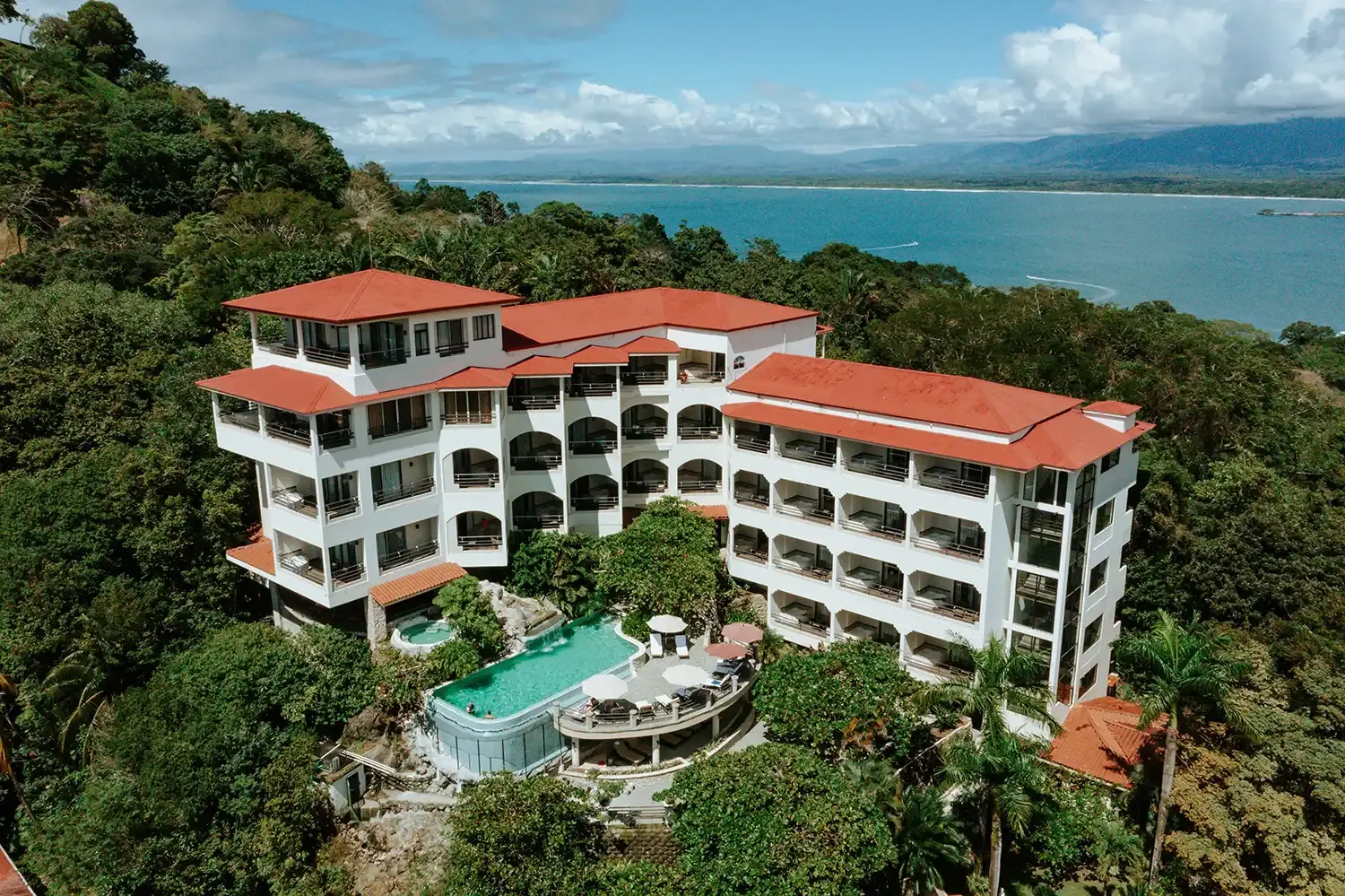 Piscina en Parador Nature Resort, Manuel Antonio