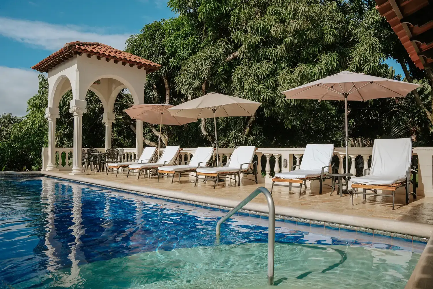 Piscina en Parador Nature Resort, Manuel Antonio