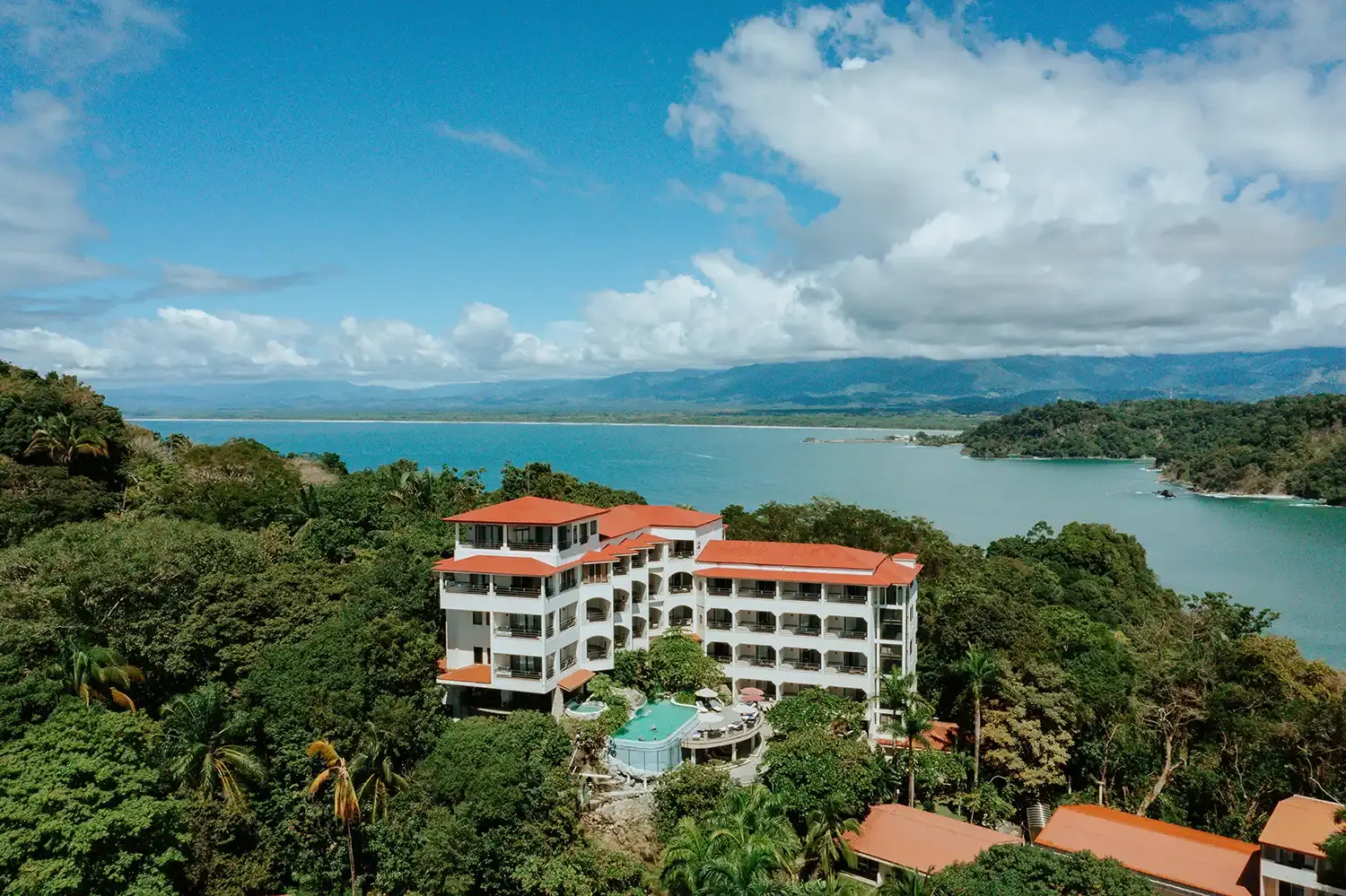 Piscina en Parador Nature Resort, Manuel Antonio